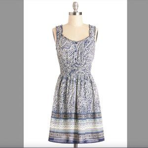 NWOT Modcloth dress with ruched waist, size small